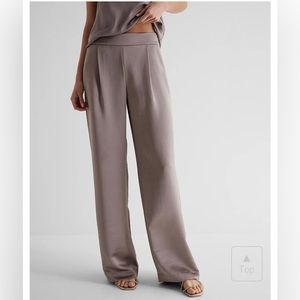 NWT- EXPRESS Satin Pleated HighRise Trousers - Limited Edition Color